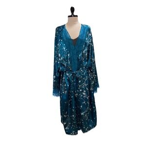 AMOUREUSE WOMEN'S ROBE, SIZE 4X‎